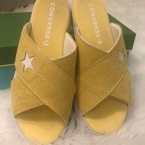 Converse Slides Bright Yellow, Size 9